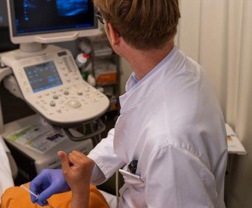 ENTRETIEN SPÉCIFIQUE CONCERNANT LE TRAITEMENT PAR TOXINE BOTULIQUE ENTRETIEN SPÉCIFIQUE CONCERNANT LE TRAITEMENT PAR TOXINE BOTULIQUE