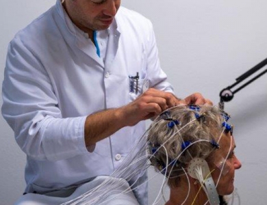 ÉLECTROENCÉPHALOGRAPHIE (EEG)