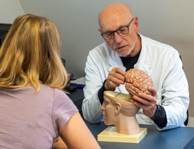 NEUROPSYCHOLOGISCHE UNTERSUCHUNGEN